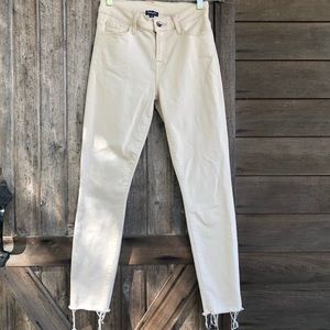 Splendid Ivory Skinny Ankle Jeans - size 24